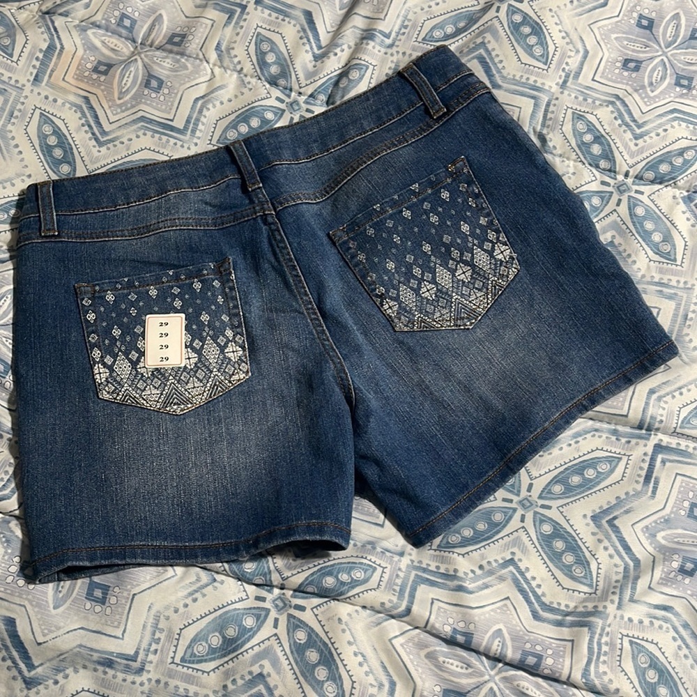 NWOT Harper jean shorts 29